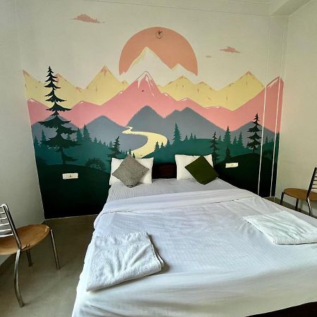 רישיקש Joey'S Homestay מראה חיצוני תמונה