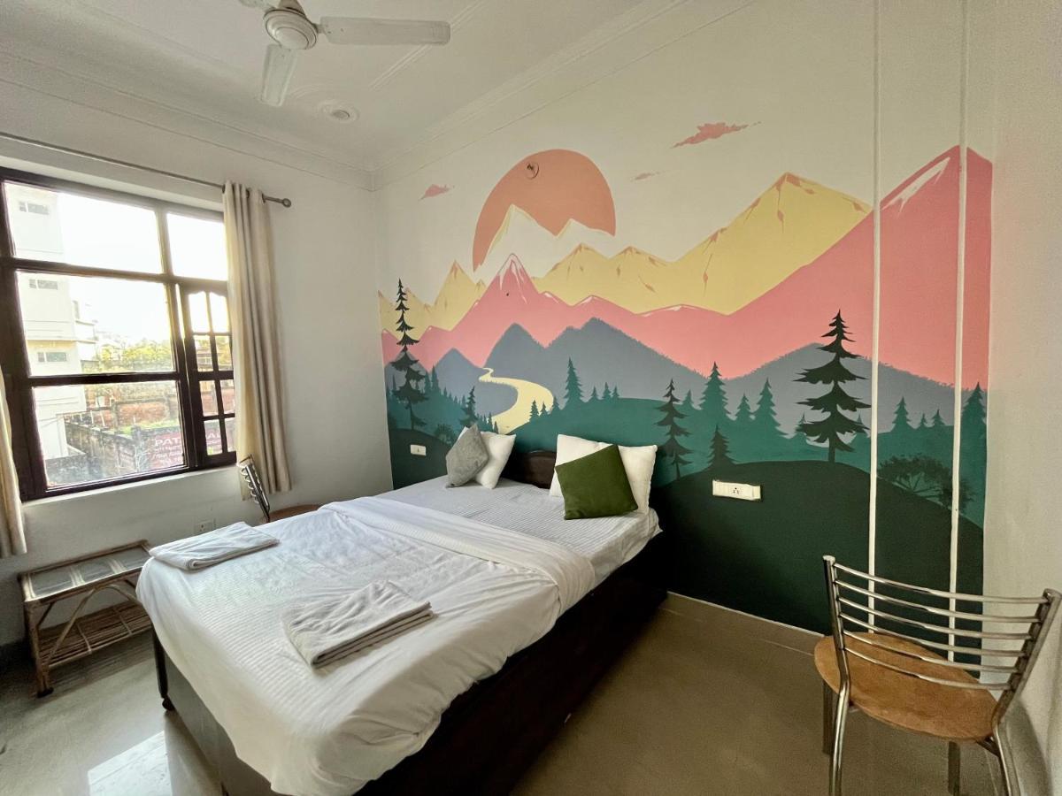 רישיקש Joey'S Homestay מראה חיצוני תמונה